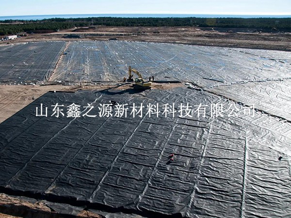 雨季鋪藕池防滲膜？這些準備工作要做足